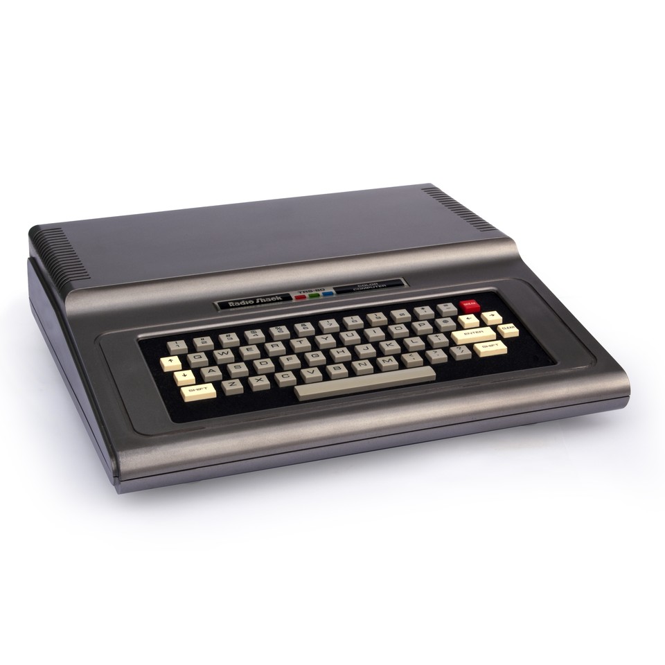 Un Radio Shack TRS-80 Color Computer, représentatif du modèle acheté par Brian en 1982